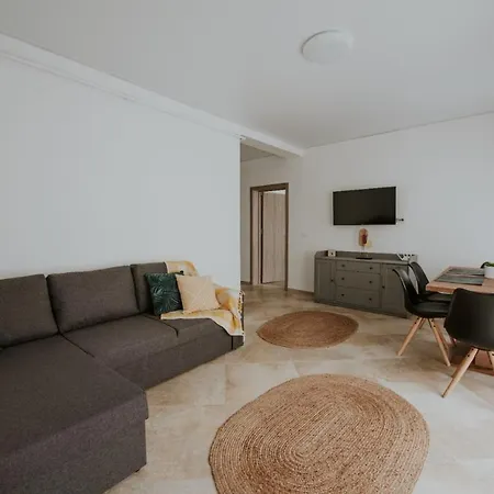 Aparthotel The Nook 3*